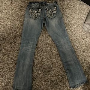 Rock Revivals Size 27